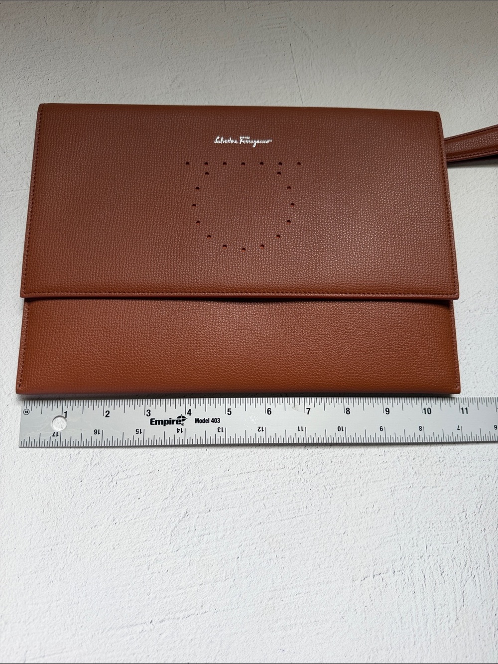 Salvatore Ferragamo Leather Envelope Clutch - Picture 15 of 17